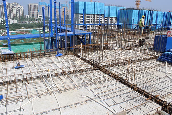太原業(yè)臻新型建材公司分析，什么是疊合板生產(chǎn)廠家的疊合樓板？